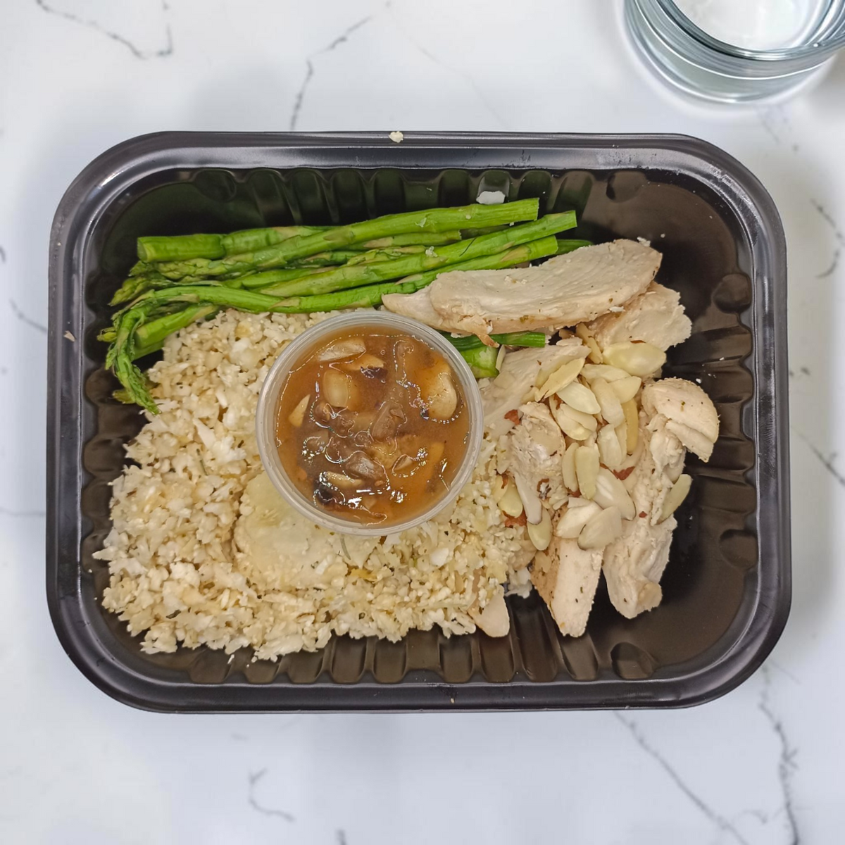Pechuga de Pollo con Salsa de Champiñón