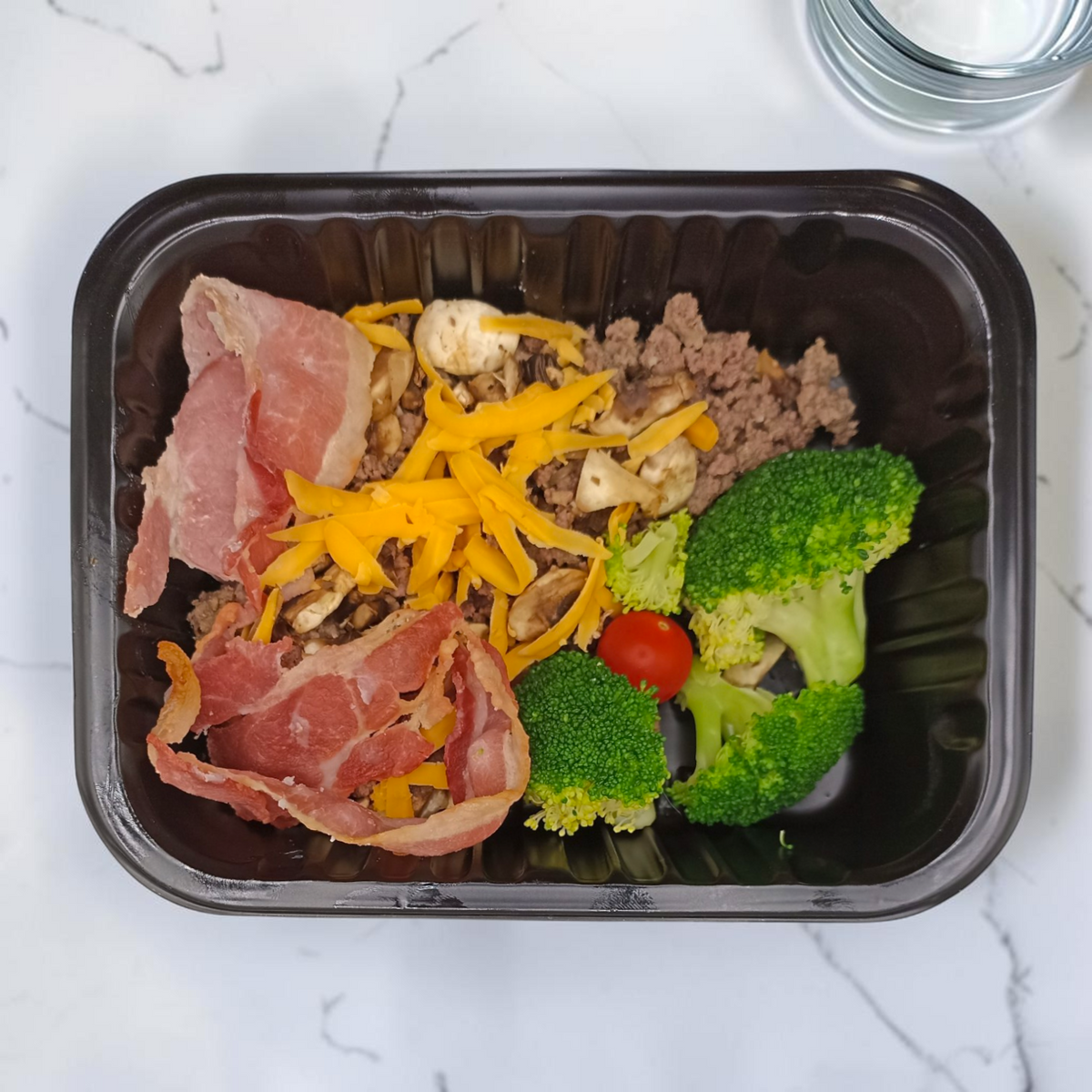 Carne de Res con Cheddar y Tocino