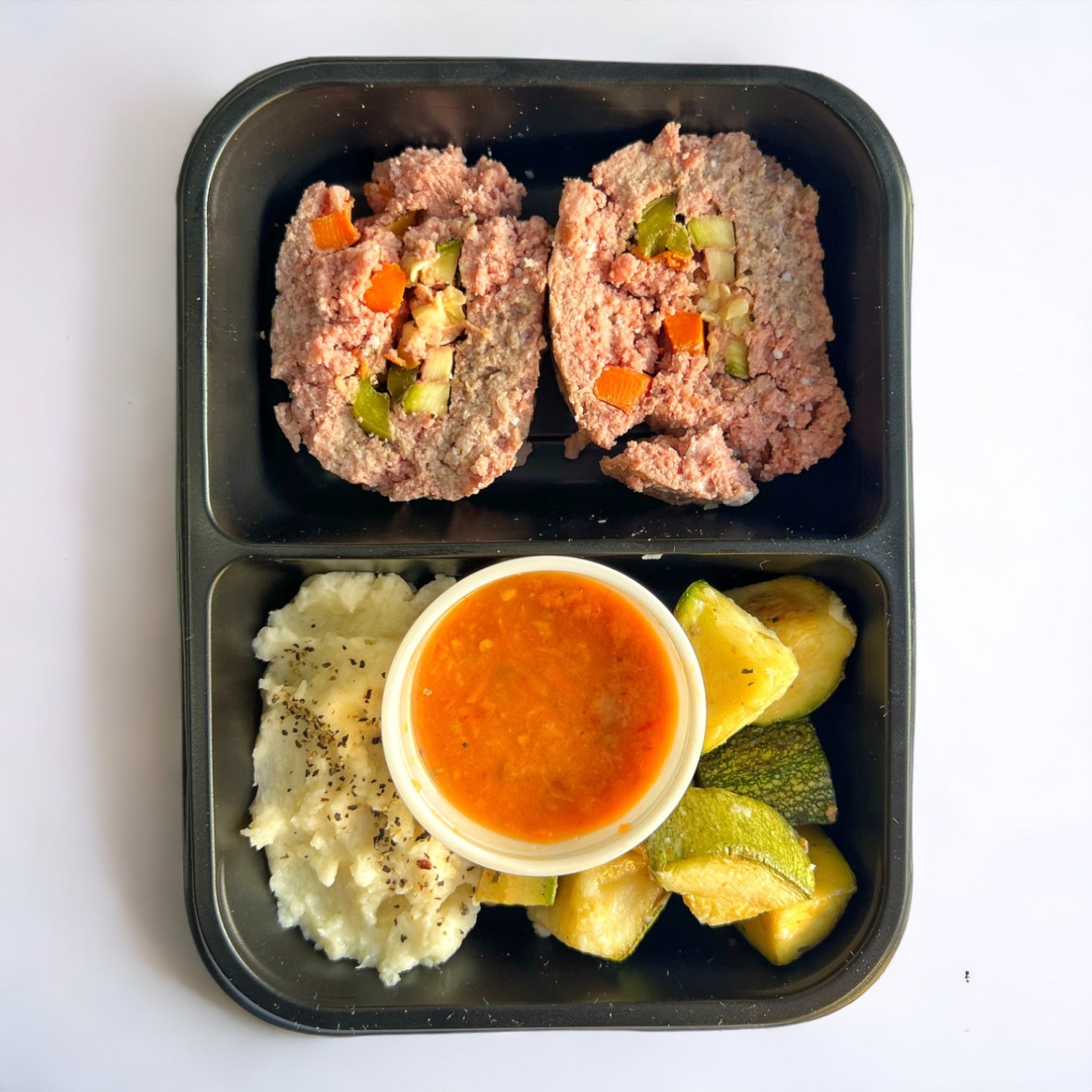 Pastel de carne relleno de verduras
