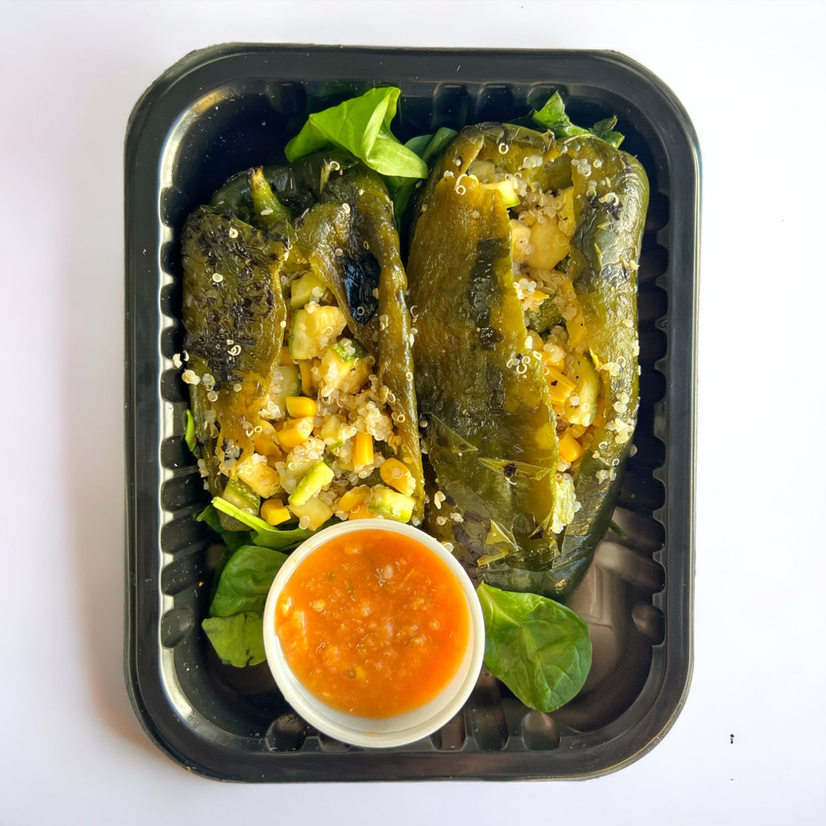 Chile relleno de calabacitas y quinoa