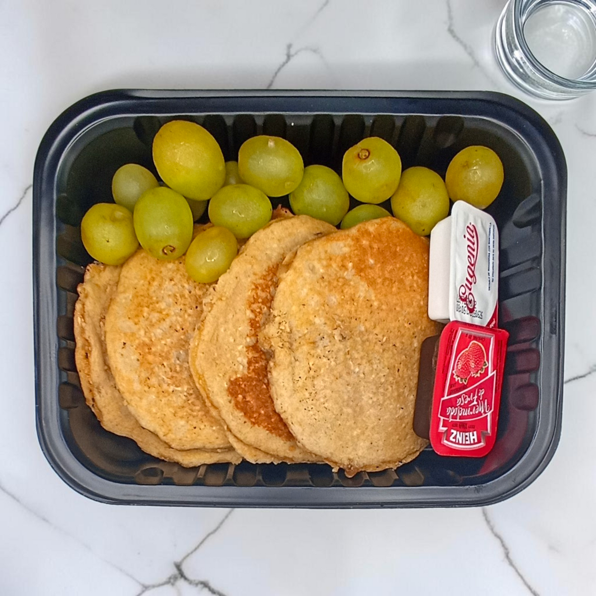 Hot Cakes de Nuez con Proteína