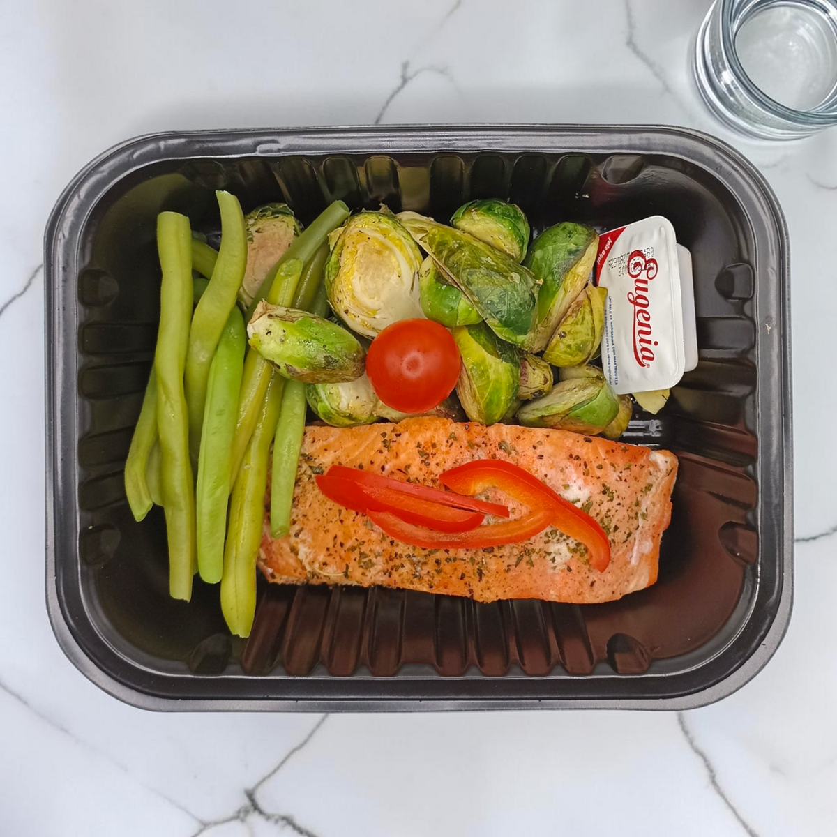 Salmón al Romero y Mantequilla