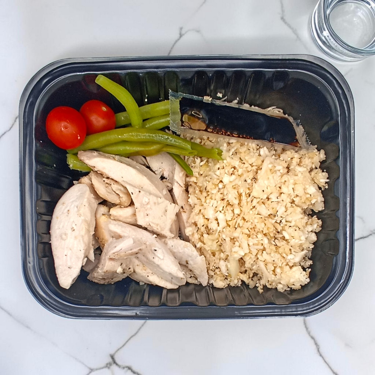 Pollo estilo Asiático con Arroz de Coliflor