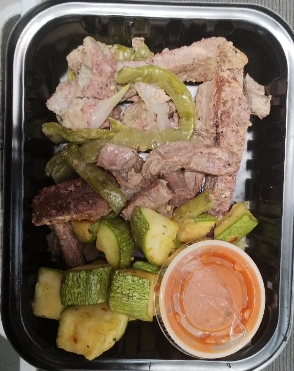 Fajitas de res con nopales